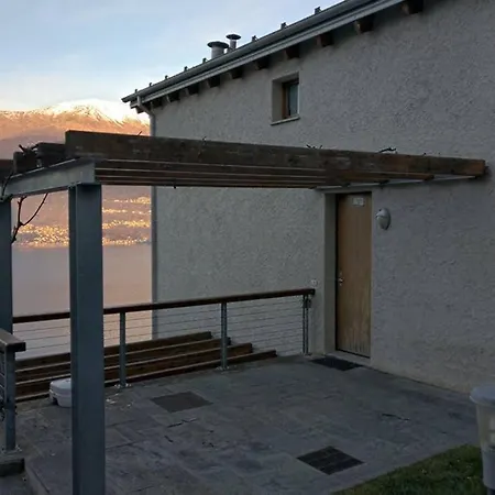 Spectacular Views And Modern Living On Hébergement de vacances