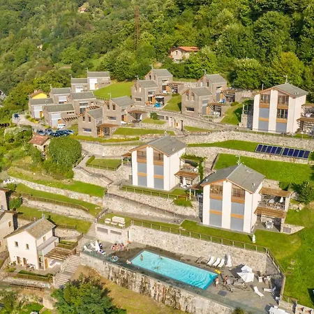 Spectacular Views And Modern Living On *