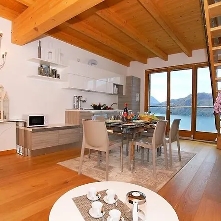 Spectacular Views And Modern Living On Casa vacanze *