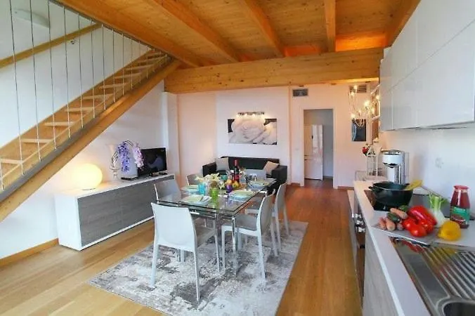 Vakantiehuis Spectacular Views And Modern Living On Bellano