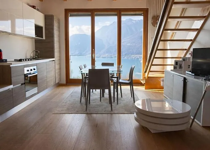 Vakantiehuis Spectacular Views And Modern Living On